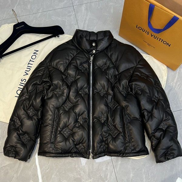 ★日本!!人気！ルイヴィトン パッファー ダウンジャケット コピー vua98682激安送料無料