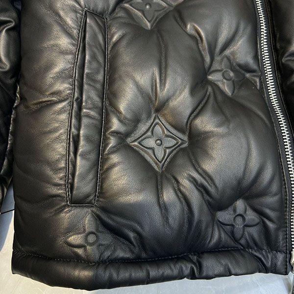 ★日本!!人気！ルイヴィトン パッファー ダウンジャケット コピー vua98682N級品