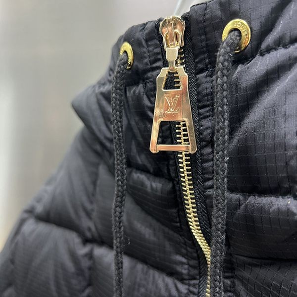 ルイヴィトン ダウンベスト コピー ギフトに最適♪ vua99220高い品質