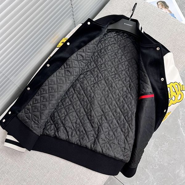 人気急上昇ルイヴィトン 偽物 LV レザーエンブロイダリーバーシティ vub24030高い品質