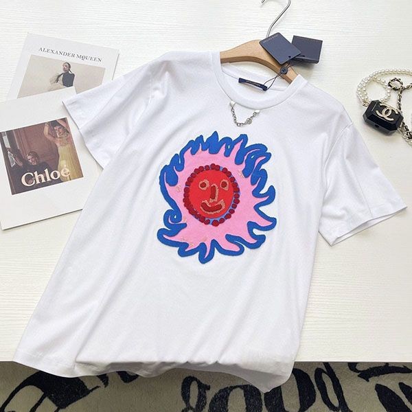 ルイヴィトンコラボ Tシャツ 偽物 トップス 白 半袖 フェイス 1AB869激安送料無料