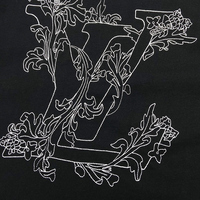 一目惚れ♪ルイヴィトン Tシャツ コピー 限定 半袖 エンブロイダリー vue04766人気