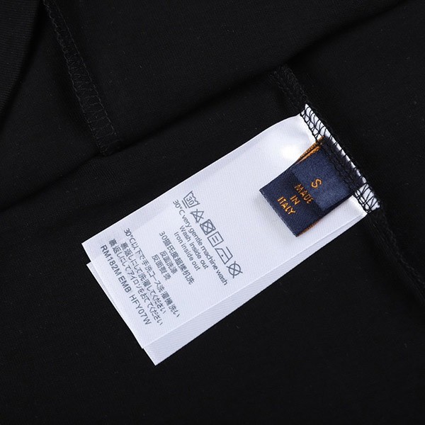 ルイヴィトン ロゴ Tシャツ コピー vue95770代引きを販売