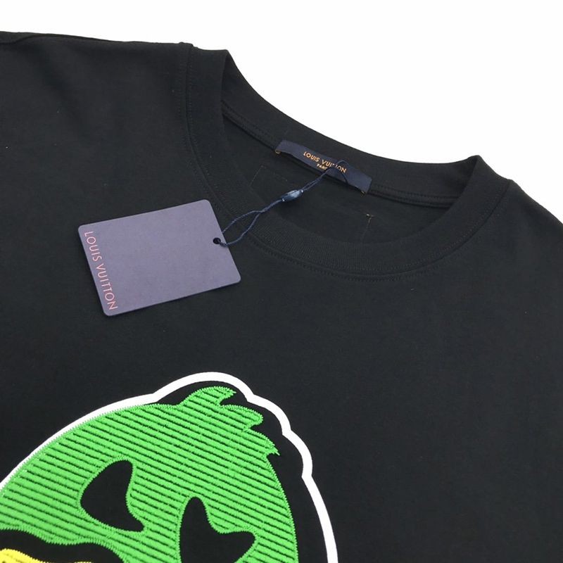目を惹くカラー【​ルイヴィトン×NIGOコラボ Tシャツ コピー】ダック クルーネック vue97675高い品質