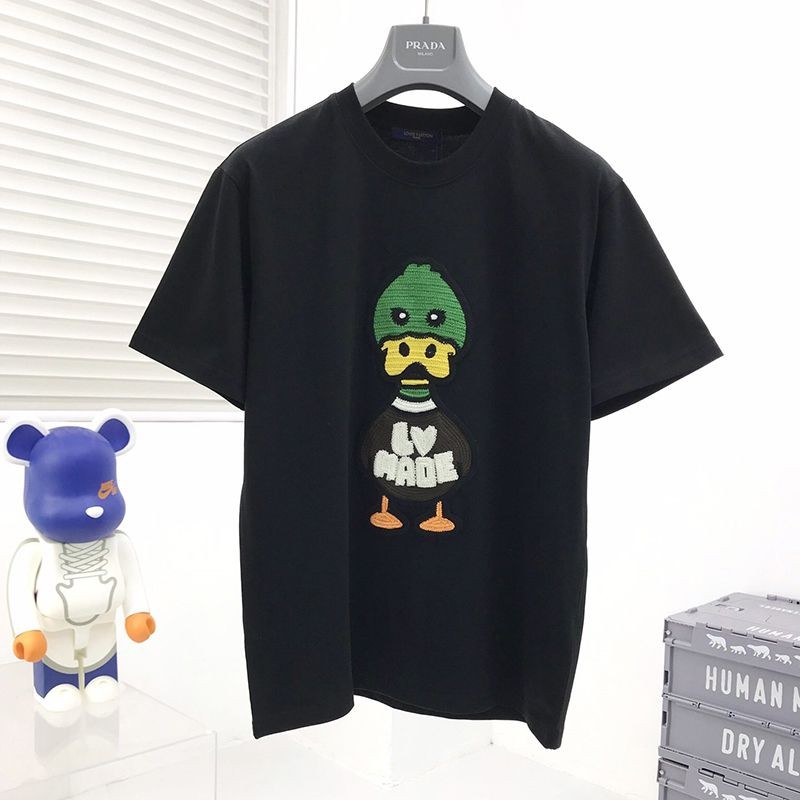 【​ルイヴィトン×NIGOコラボ】ダック クルーネック Tシャツ コピー vuf66543