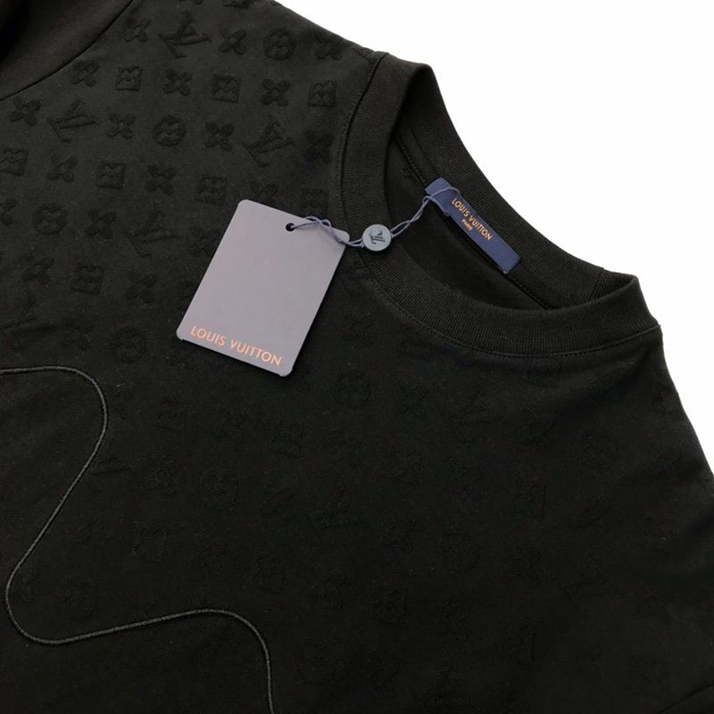 人気急上昇◆​ルイヴィトン◆Tシャツ スーパーコピー トップス 半袖 メンズ レッド vuf92226激安送料無料
