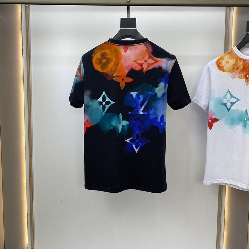 累積売上総額第１位！ルイヴィトン Tシャツ パロディ ウォーターカラーモノグラム☆ロゴ vuj07076激安送料無料
