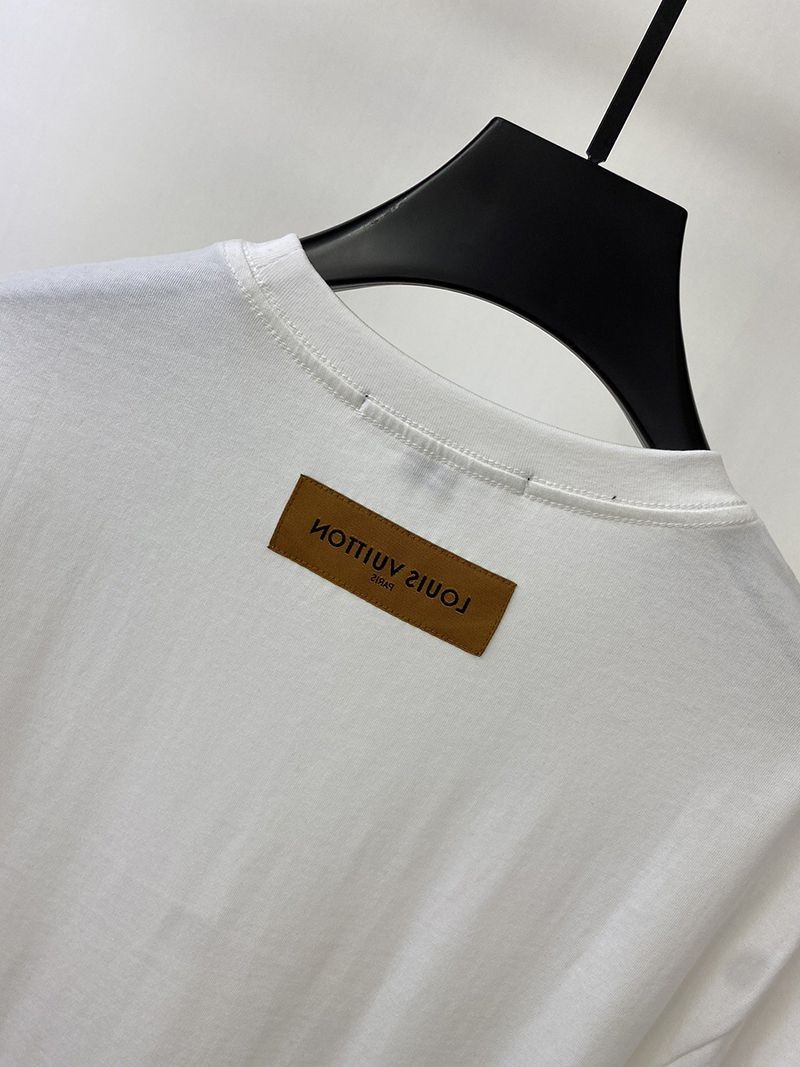 世界中で大人気♪ルイヴィトン☆プリントTシャツ vuk18454品質保証