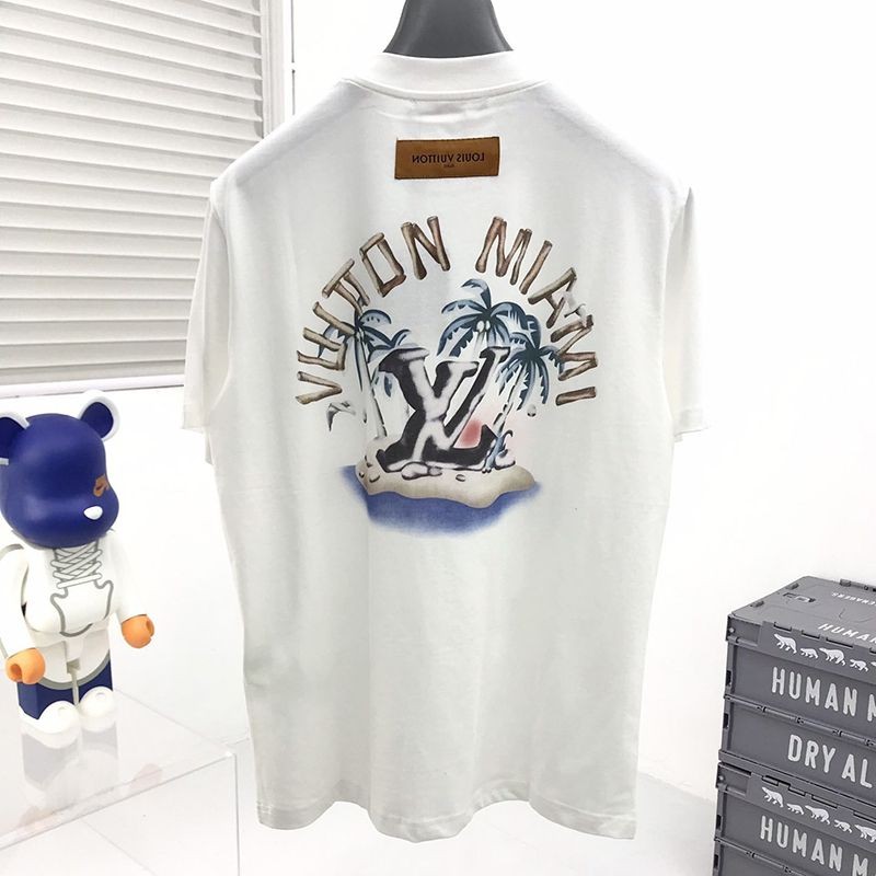 春夏新作ルイヴィトン Tシャツ トップス 半袖 メンズ レッド スーパーコピー vuk98727通販
