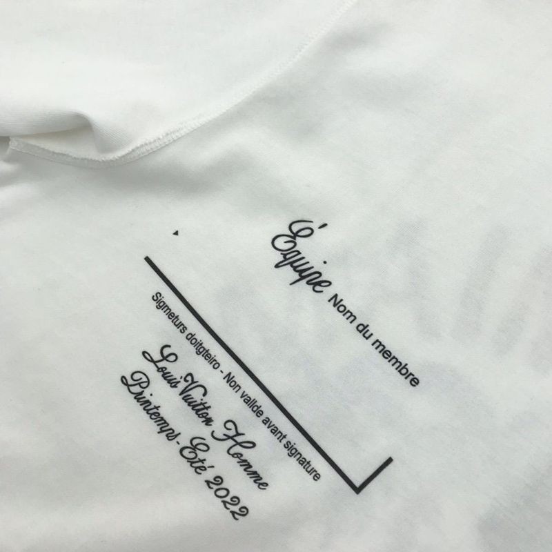 春夏新作ルイヴィトン Tシャツ トップス 半袖 メンズ レッド スーパーコピー vuk98727激安送料無料