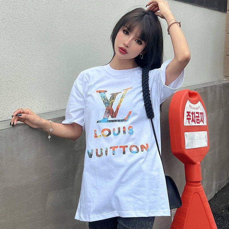 目を惹くカラールイヴィトン コピー ロゴ コットン Tシャツ vul14296人気