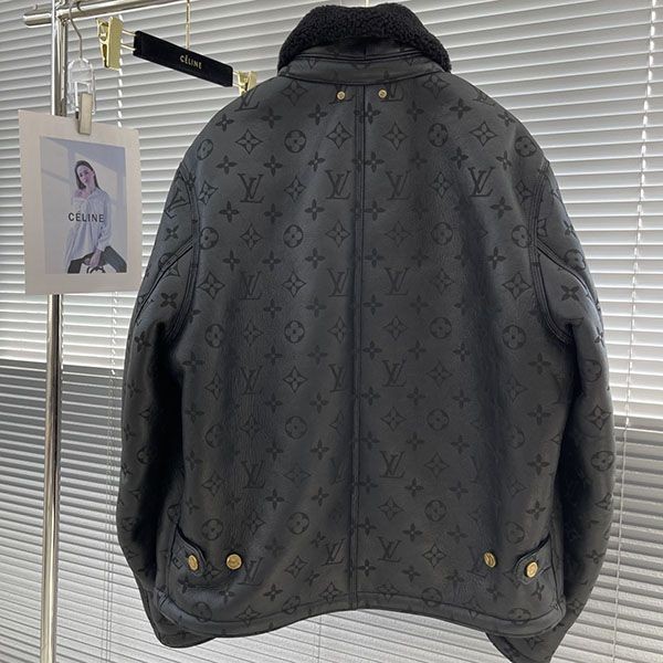★日本!!人気！ルイヴィトン ボンバー  レザージャケット スーパーコピー vul20769代引きを販売