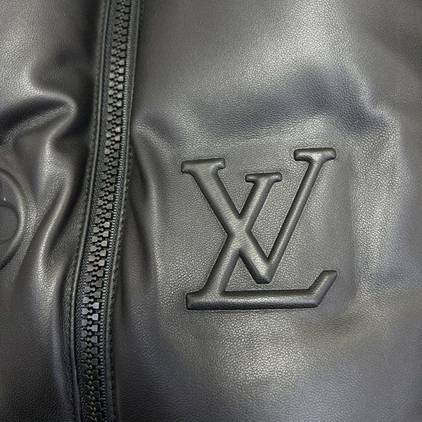 高品質 ルイヴィトン グラフィックピローダウンジャケット vul79051N級品