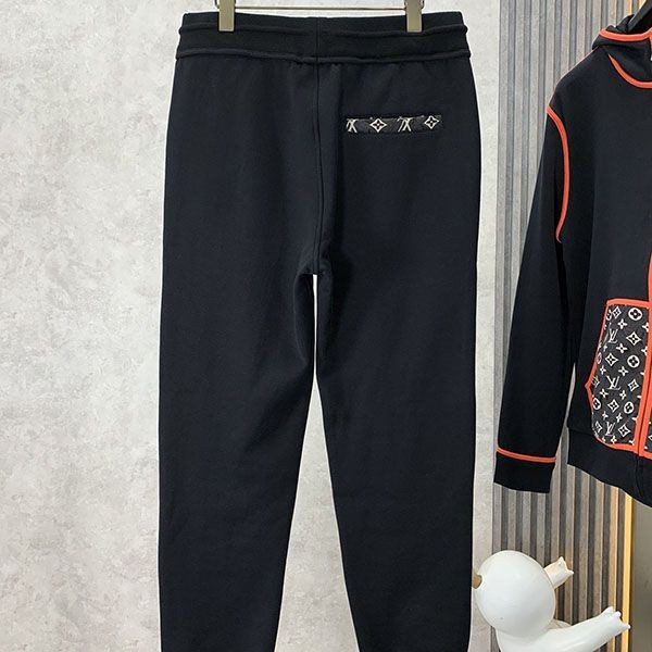 ルイヴィトン プリントフーディ パーカー コピー 上下セット vum20735代引きを販売
