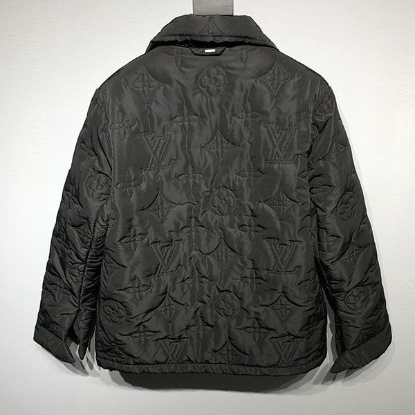 ブティック♪ルイヴィトン パデッドナイロンボンバージャケット 偽物 vun31552通販