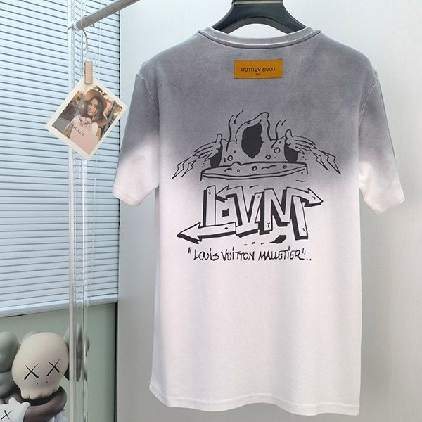 目を惹くカラー ルイヴィトン ロゴＴシャツ スーパーコピー vun72996通販