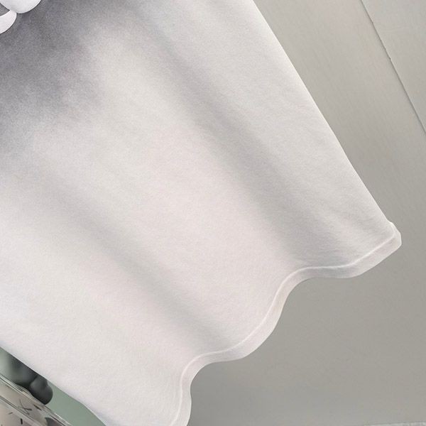 目を惹くカラー ルイヴィトン ロゴＴシャツ スーパーコピー vun72996高い品質