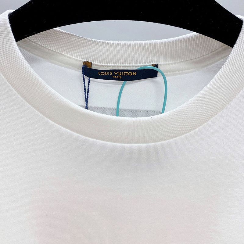 定番人気 ルイヴィトン Tシャツ 偽物 トップス 半袖 2色 vuo39094人気