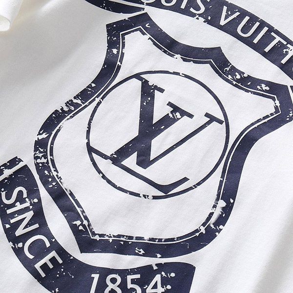 超話題!ルイヴィトン LVコートオブアームシグネチャーTシャツ コピー vuo67018N級品