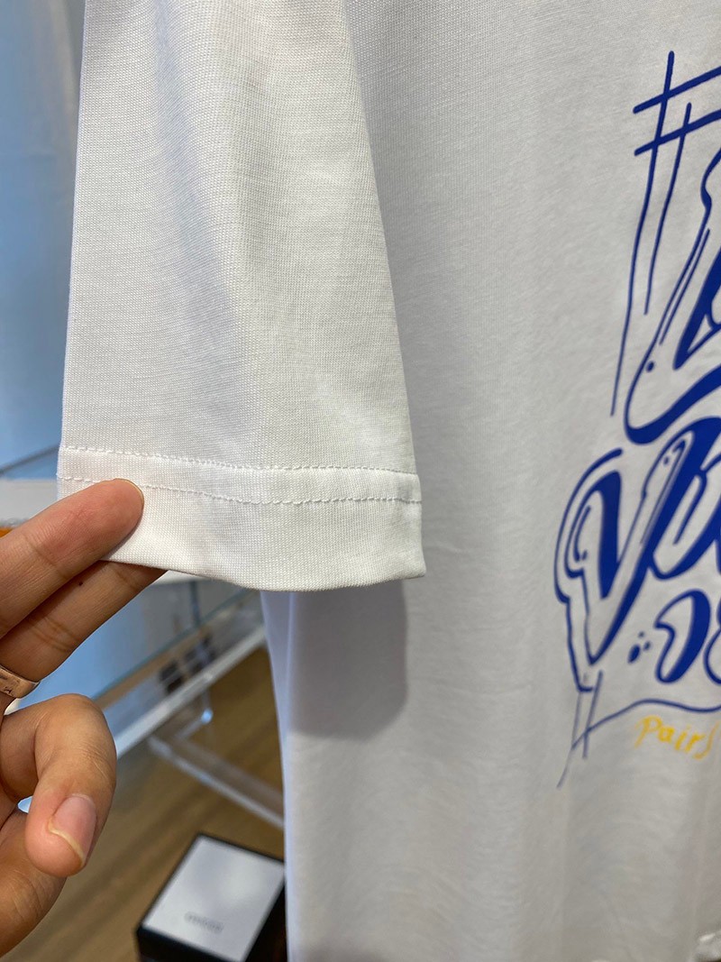 【新作】ルイヴィトン Tシャツ パロディ フロウティングLVプリンテッド 2色 vup70312品質保証