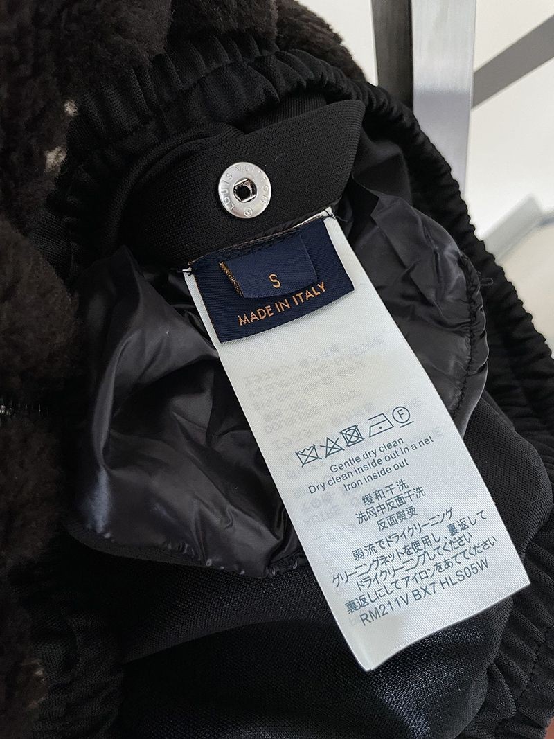 超希少！ルイヴィトン フリース モノグラム ジャケット vup92167品質保証