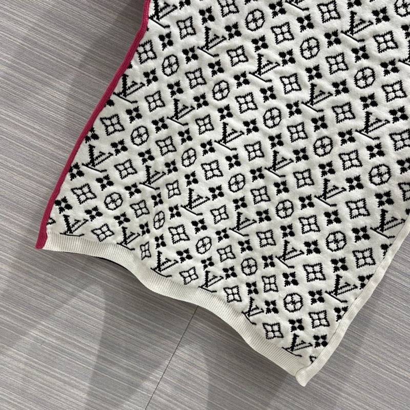 稀少ルイヴィトン コピー フューシャアクセントマスキュリンTシャツ vuq58373人気