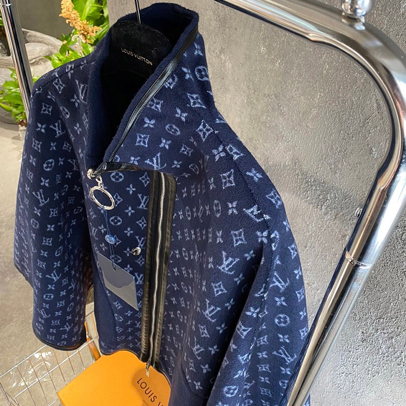 21-22AW★​ルイヴィトン コート コピー★モノグラム フーデッド ラップコート vur06533最高級