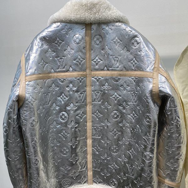 21-22AW ルイヴィトン モノグラムフラワーリバーシブルジャケット 偽物 vur63507激安送料無料