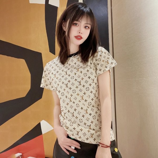 争奪戦♡ルイヴィトン モノグラム Tシャツ 偽物 vur69330