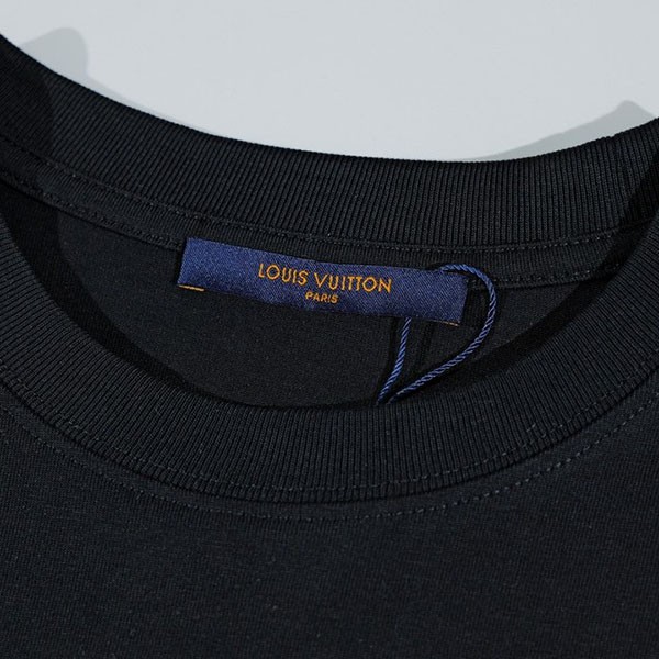 追跡付 ルイヴィトン 草間彌生 偽物 ロゴ Tシャツ vur81275高い品質