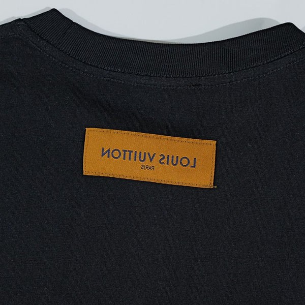 追跡付 ルイヴィトン 草間彌生 偽物 ロゴ Tシャツ vur81275N級品