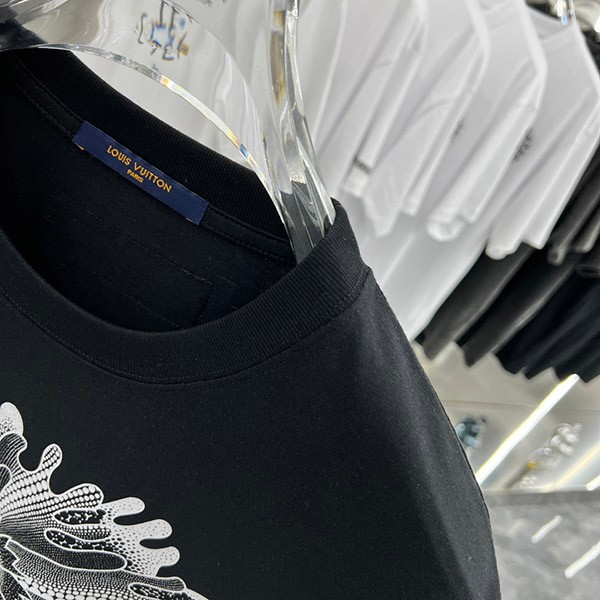 ルイヴィトン サイケデリック フラワー Tシャツ 偽物 草間彌生 LV vur84140N級品