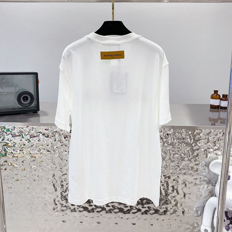 【日本未発売】ルイヴィトン Tシャツ スーパーコピー トップス 人気 vur87811通販