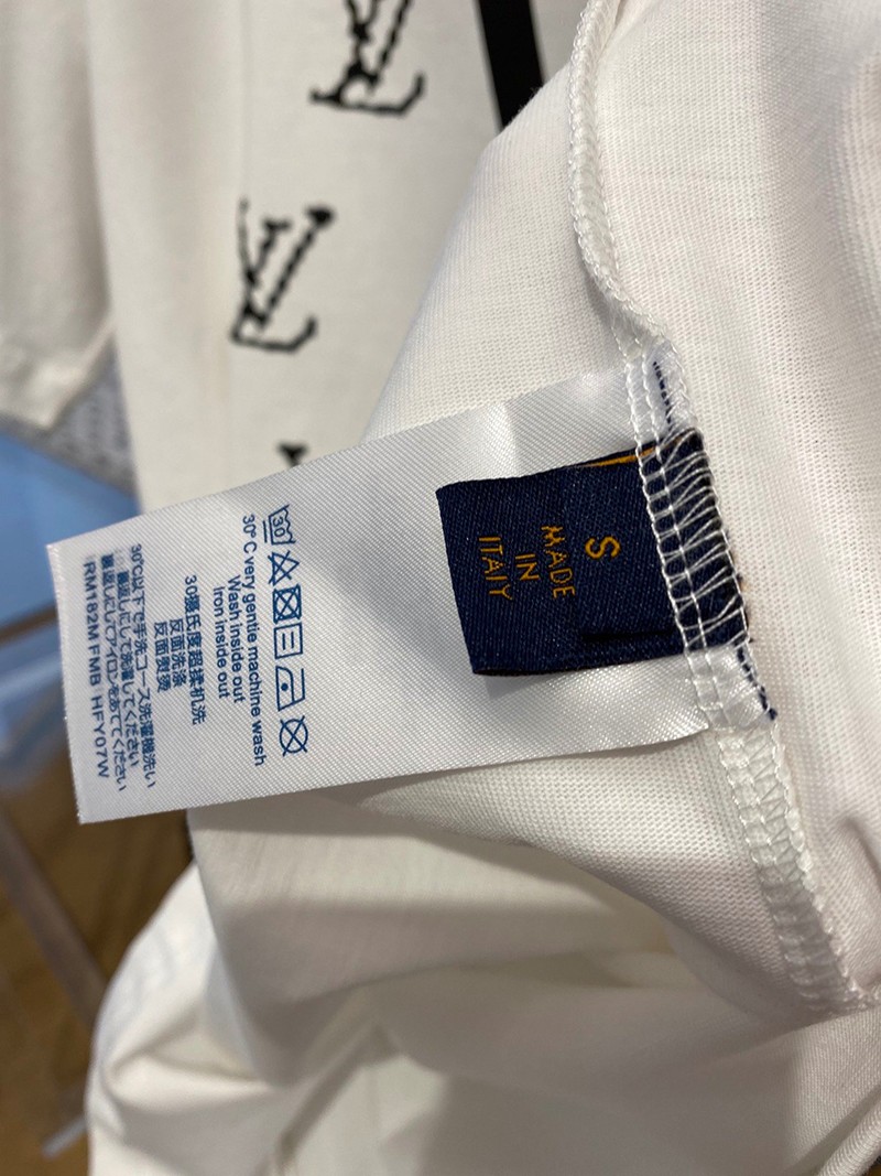 累積売上総額第１位！【ルイヴィトン Tシャツ 偽物】プリント コットンTシャツ vus86992N級品