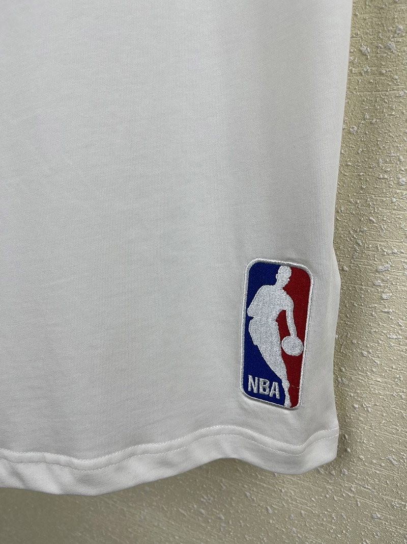 世界中で大人気♪ルイヴィトン x NBA☆プリントTシャツ vut42330最高級