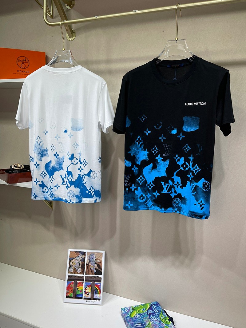 春もの新作ルイヴィトン Tシャツ コピー 21SS フロウティングLVプリンテッド 2色 vut50658通販