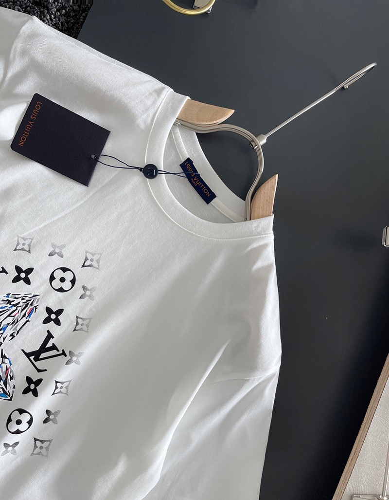 追跡付き発送ルイヴィトン Tシャツ コピー 21SS フロウティングLVプリンテッド vuu25105通販