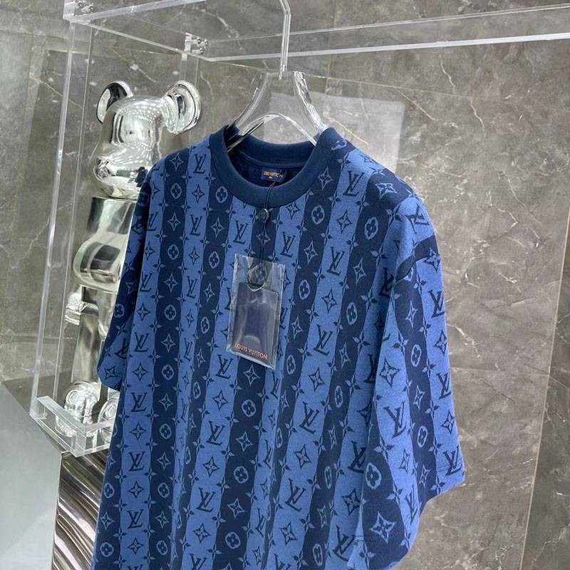 送料込ルイヴィトン ロゴTシャツ 偽物 vuu26474激安送料無料