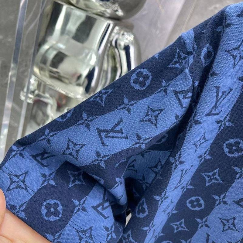 送料込ルイヴィトン ロゴTシャツ 偽物 vuu26474人気