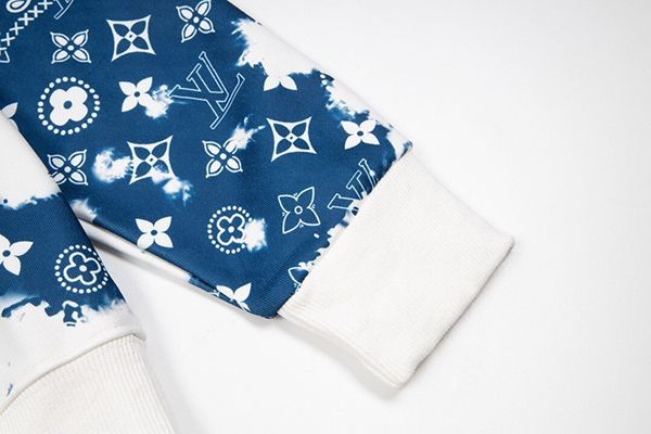 定番 ルイヴィトン モノグラムフラワー フーディ コピー vuu54495N級品