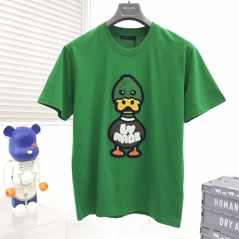 セール新作【​ルイヴィトン×NIGOコラボ】ダック クルーネック Tシャツ 偽物 vuv30966