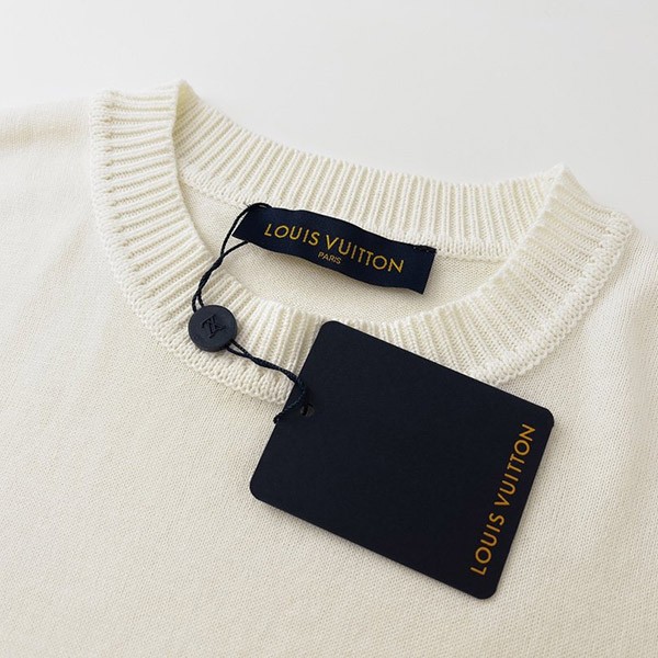 【完売必至】ルイヴィトン シグネチャーショートスリーブTシャツ 偽物 vuw59549激安送料無料