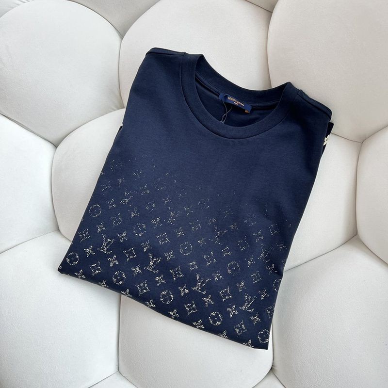世界中で大人気♪​ルイヴィトン LVSE モノグラムグラディエント Tシャツ コピー vuw80110通販