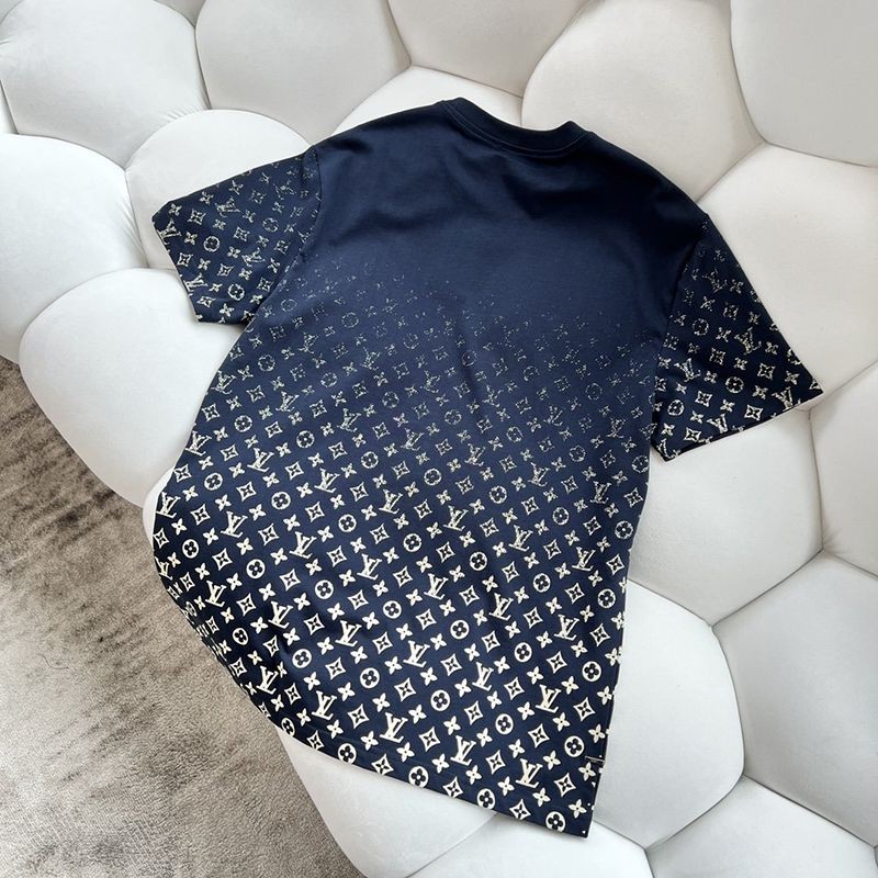 世界中で大人気♪​ルイヴィトン LVSE モノグラムグラディエント Tシャツ コピー vuw80110激安送料無料