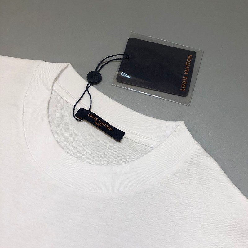 21AW新作ルイヴィトン Tシャツ コピー 21SS フロウティングLVプリンテッド vux89996激安送料無料