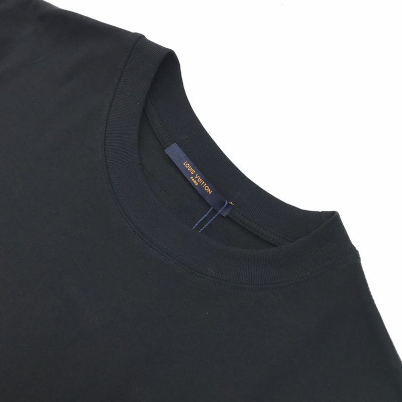 累積売上総額第１位！【​ルイヴィトン×NIGOコラボ】ダック クルーネック Tシャツ 偽物 vuy60593激安送料無料