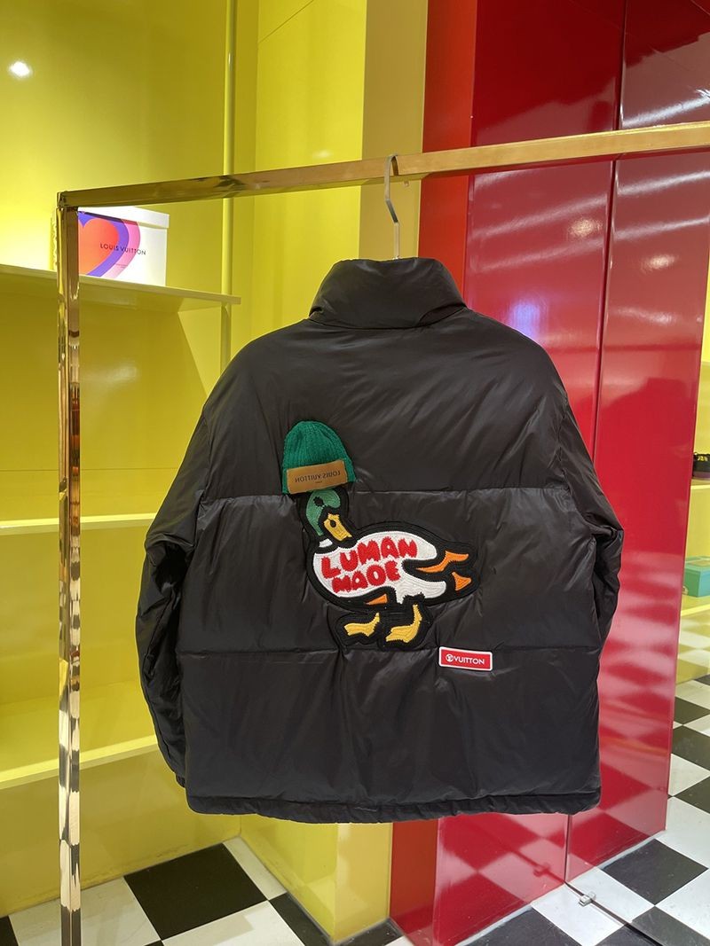 【日本未発売】ルイヴィトン x NIGO コピー ダウンジャケット vuz11527激安送料無料