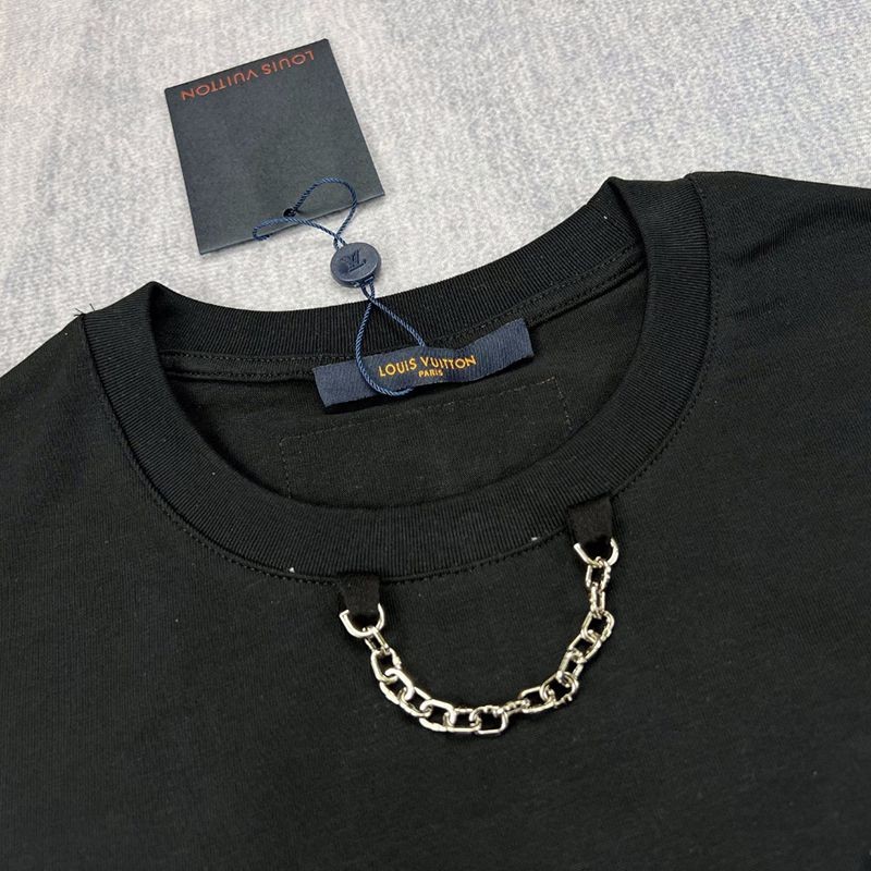 定番アクセス数No.1☆​ルイヴィトン レディース モノグラムポケットTシャツ コピー vuz37413高い品質