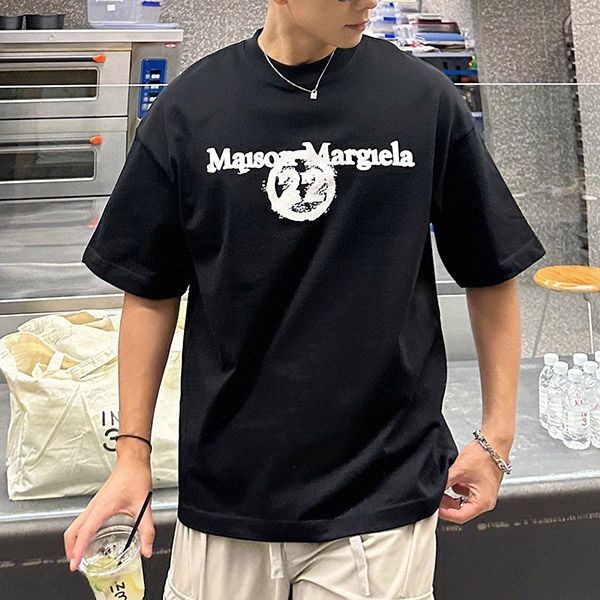 目を惹くカラー メゾン マルジェラ クルーネック Tシャツ コピー Maa45841人気