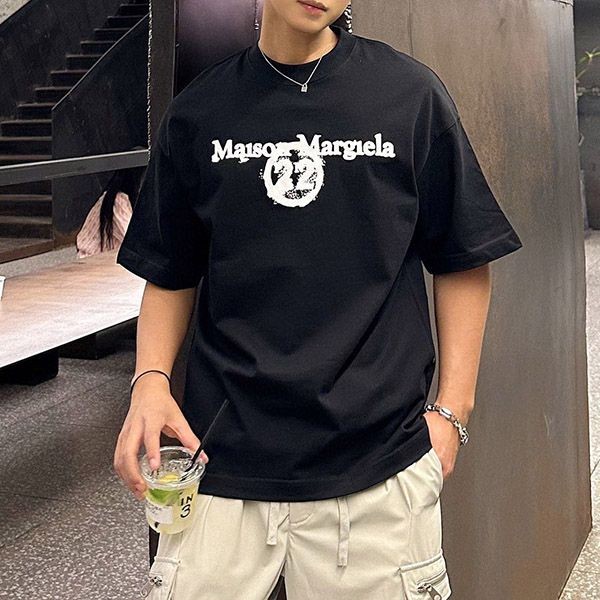 目を惹くカラー メゾン マルジェラ クルーネック Tシャツ コピー Maa45841最高級
